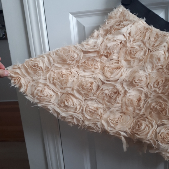 XS textured free people rosette skirt - Picture 3 of 9